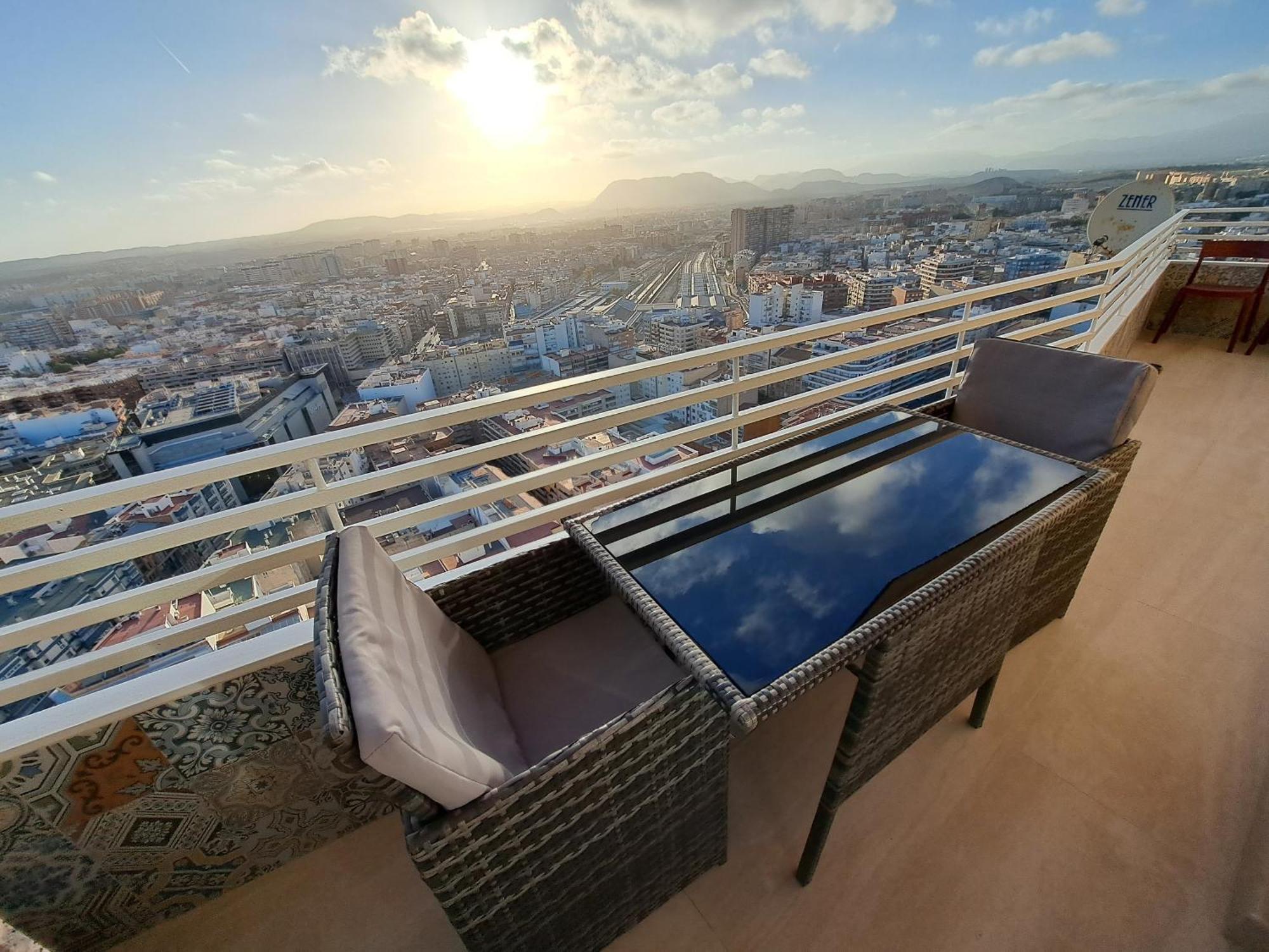 Alicante Skylights Apartments Chambre photo